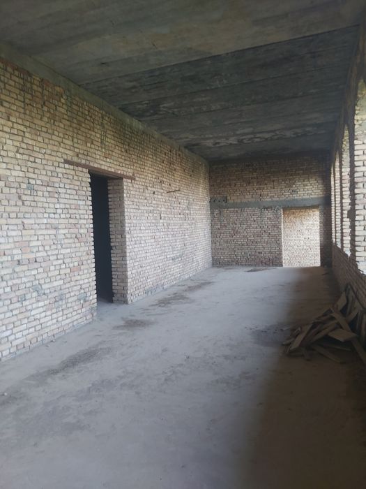 Назарбек марказида уй сотилади