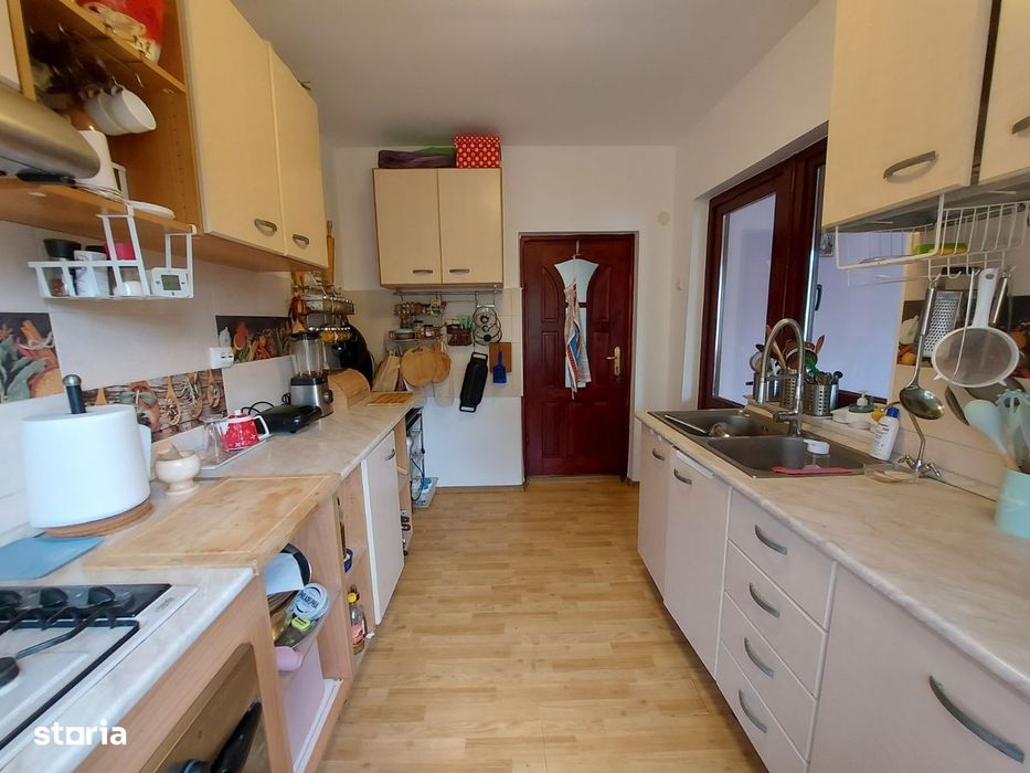 Vila 7 camere | Curte | 959 MP | Buda - Cornetu | Comision 0%