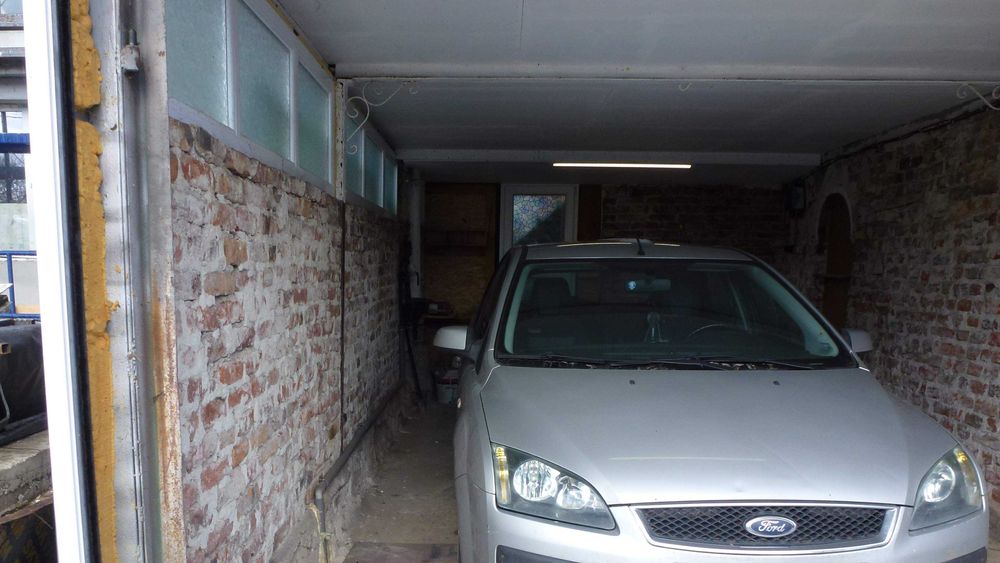 Давам под наем самостоятелен сух надземен гараж  21 m2