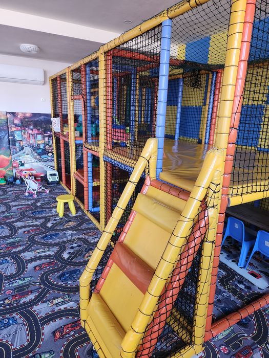 Детски кът,като нов !