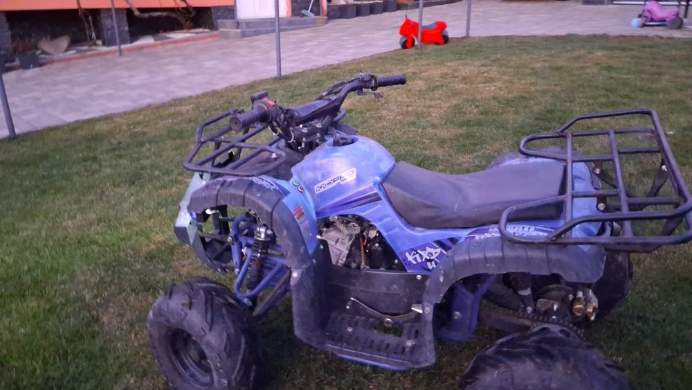 Vând atv de 125cc