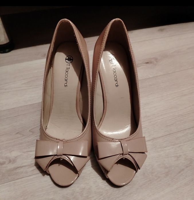 Туфелька Золушки продам