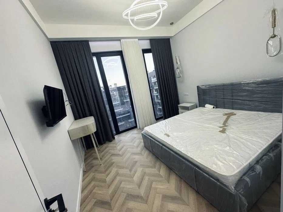 ЖК PARISIEN! Сдается новая 3-х комнатная квартира! 172*