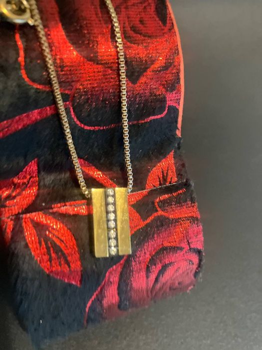 Елегантен комплект гривна и медальон