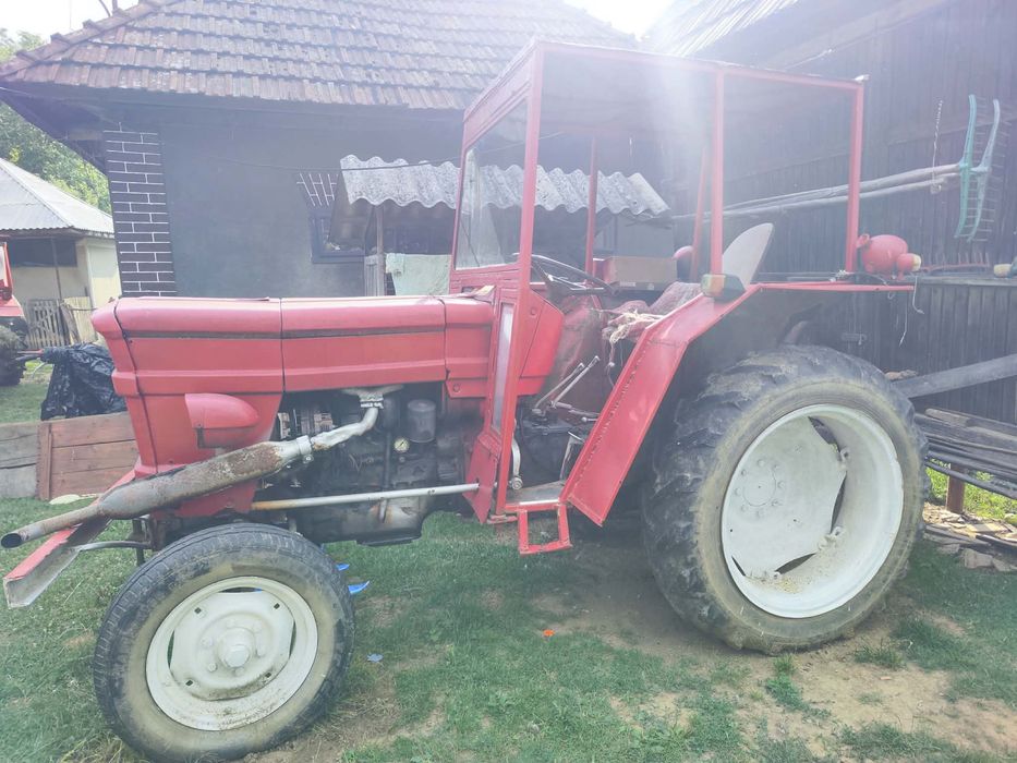 Tractor  si cositoare