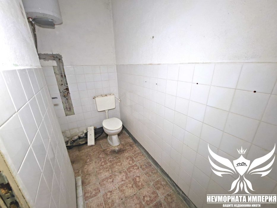 Продава се Къща в Асеновград - 344 кв.м за 632 €/кв.м - Снимка #18