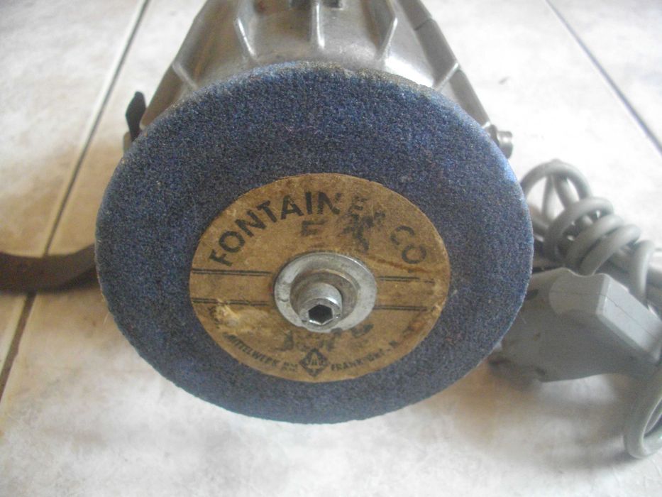 Бавна скорост 75W/80-200W CREUSEN Шмиргел Обущарски Ruler-0,35А Гр/Хол