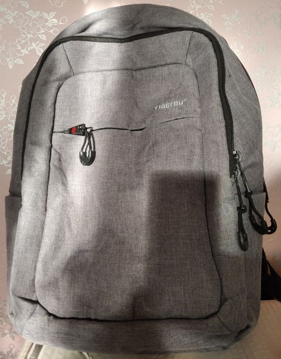 Продаю 2 - ва рюкзака