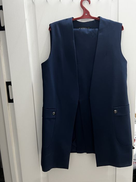 Продается женский брючный костюм