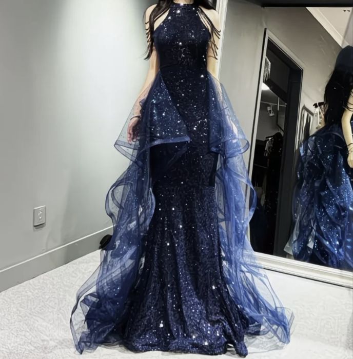 Синее вечернее платье