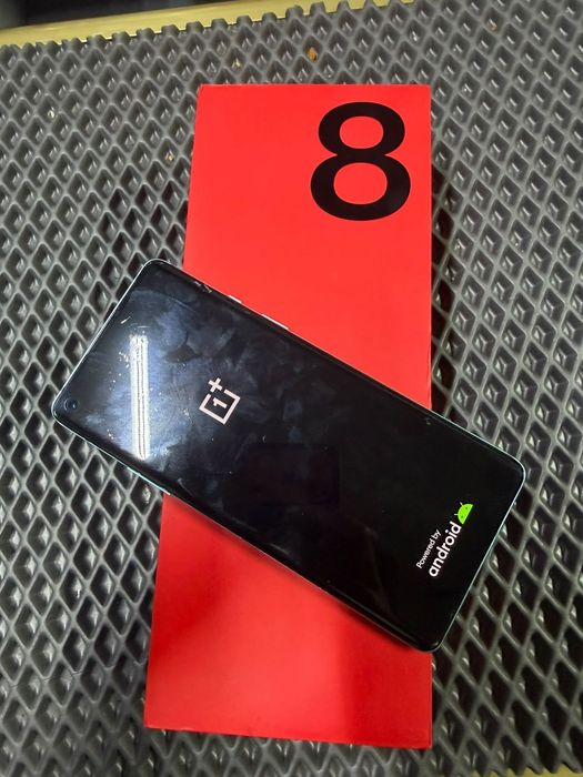 OnePlus 8 256гб .