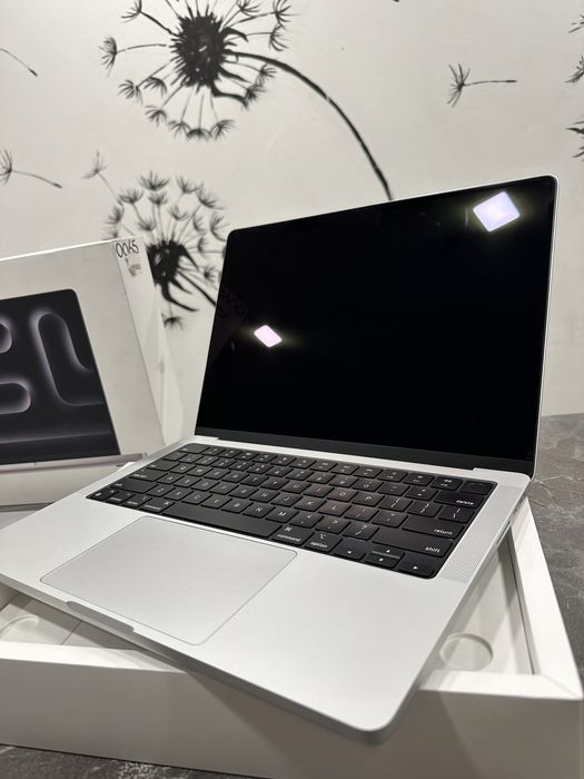 Macbook Pro 14 M3 Pro 18/512