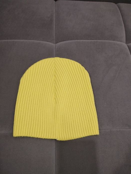 Продам женскую шапку