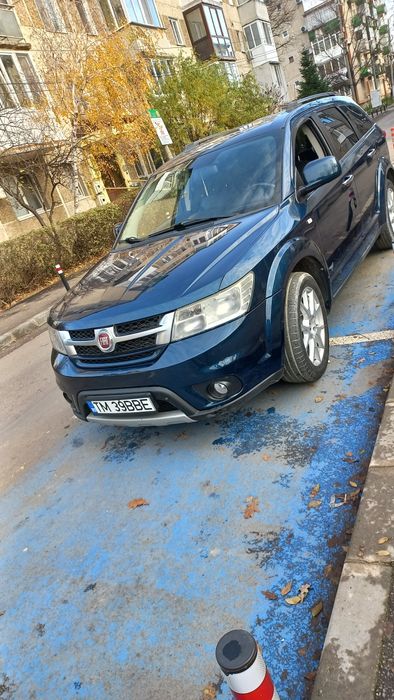 Vând Fiat Freemont 4×4