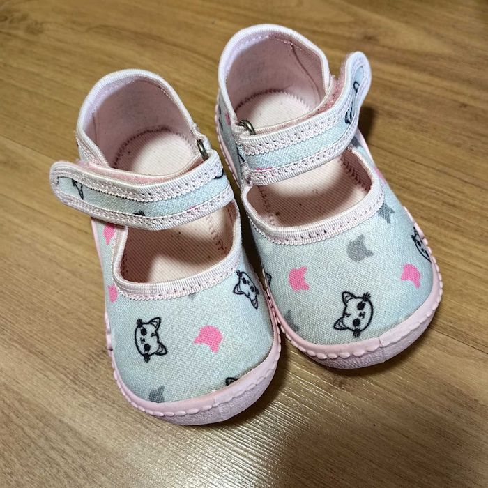 Adidas - Детски обувки в перфектно състояние