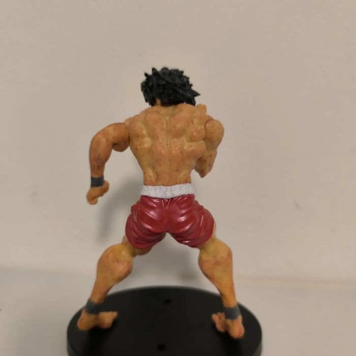 Аниме фигурка на Baki Hanma
