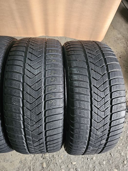 4 anvelope iarna 245 45 18 Pirelli 2022