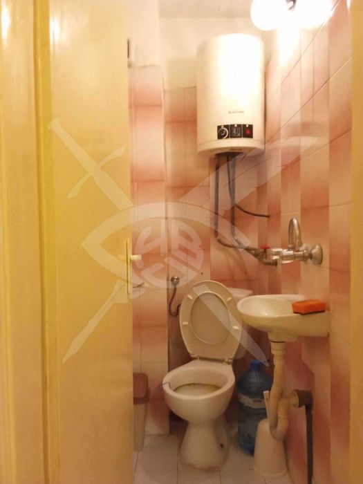 Дава се под наем Двустаен апартамент в Варна, Окръжна болница - 80 кв.м за 325 € - Снимка #4