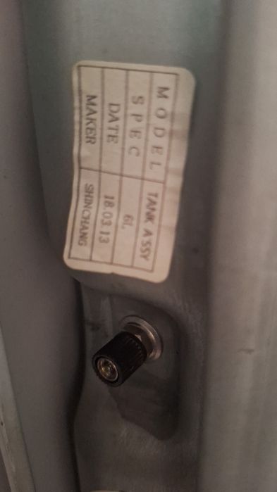 Пласмасабой бачок