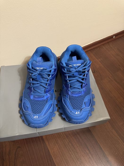Balenciaga track 3