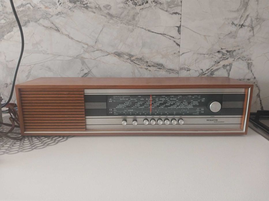 Radio vintage SENATOR Voltranzistor