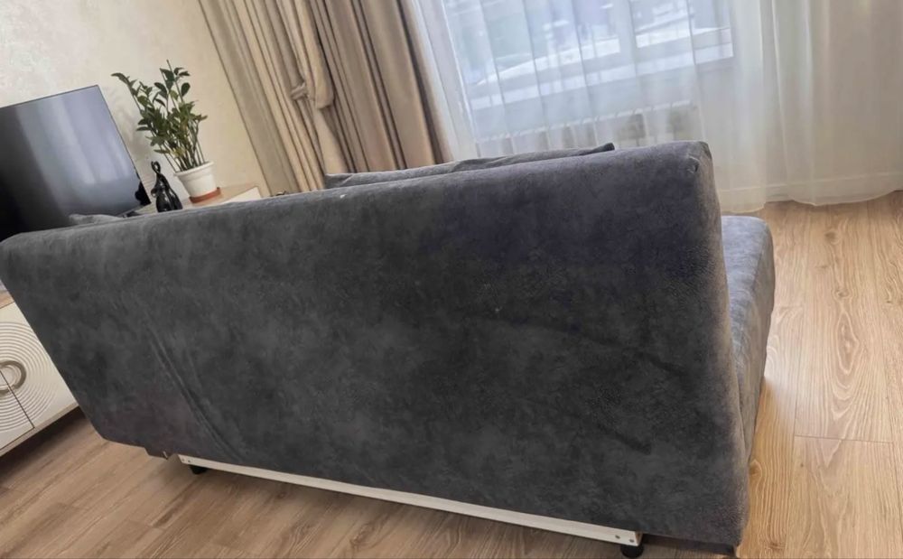 Диван в хорошем состоянии