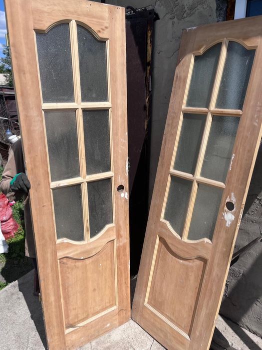 Продаются деревянные двери туалет ванна