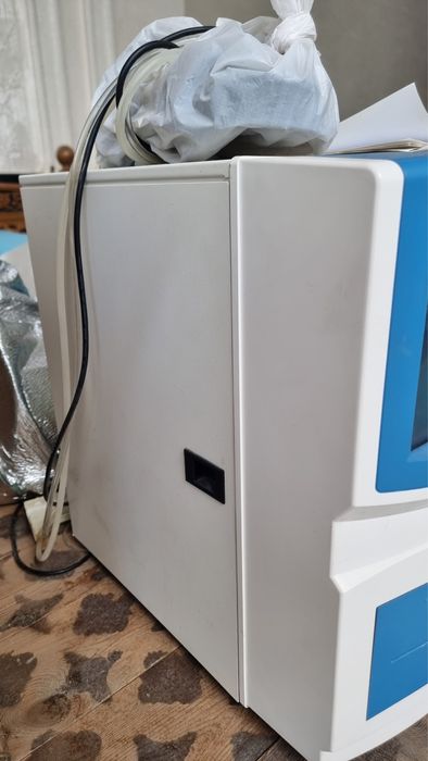 Гемоанализатор сотилади