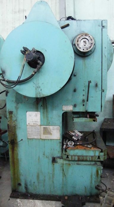 Ексцентър преси 25,63,100 работещи и на части;пресножици;радиално-пробивни машини;абкант;чук 250;тръбоогъваща машина;хидравлични преси;мостови кранове