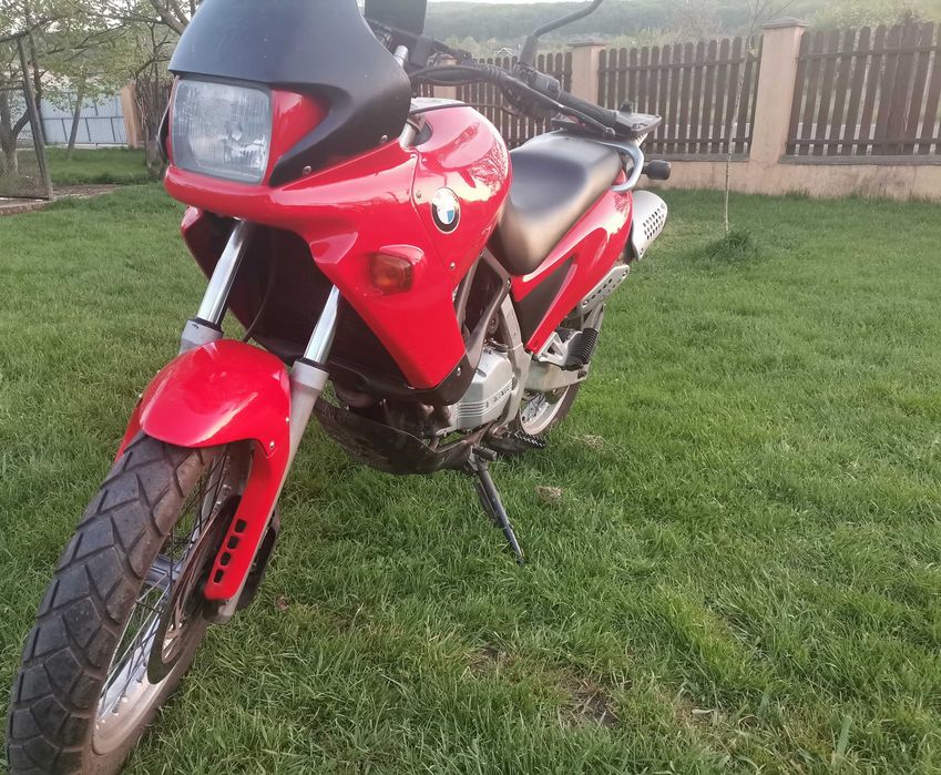 Vând motocicleta BMW F650 St sau schimb cu Atv plus diferență