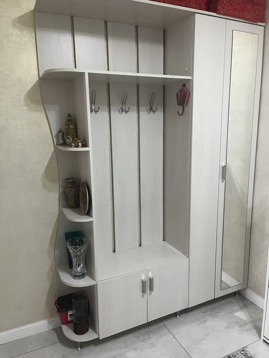 Продам прихожую