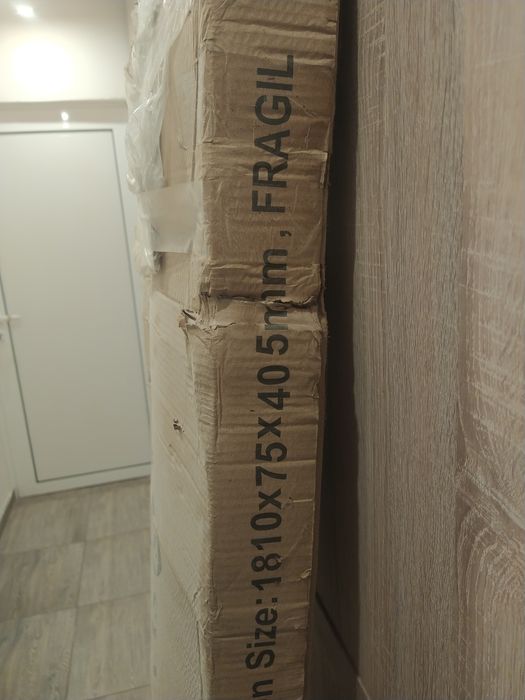 Параван за баня  в кашон