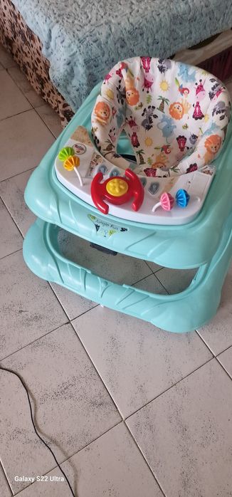 Паяк за дете с подвижен механизам за височината