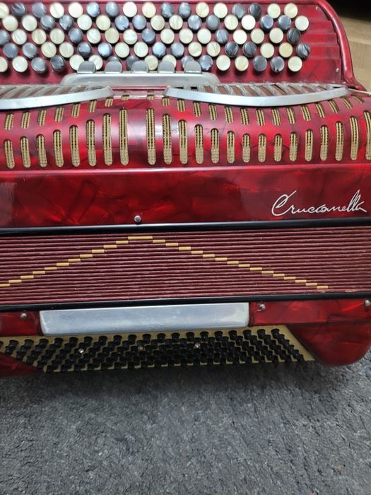 Vand armonica 120 basi5 registre stare buna cruceaneli mai multe detal