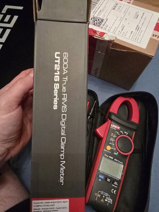 NOU / CUTIE INTACTĂ - Clește Ampermetric Profesional UNI-T UT216C (AC/