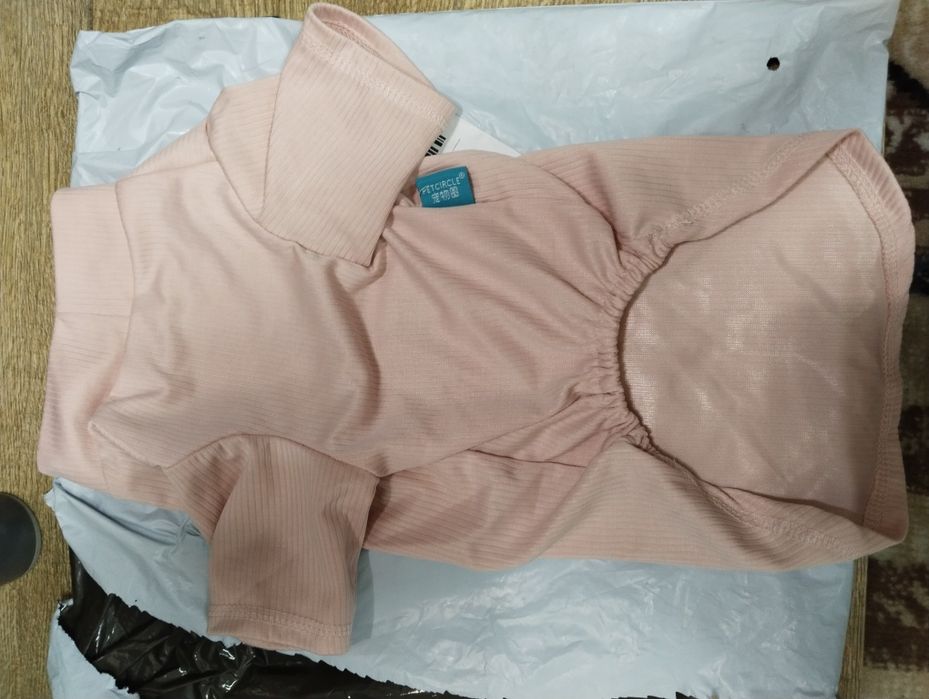 Продам маечки для собаки/кошки новые