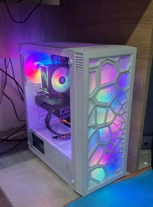 Pc gaming cu i5 9400f/rx 7600