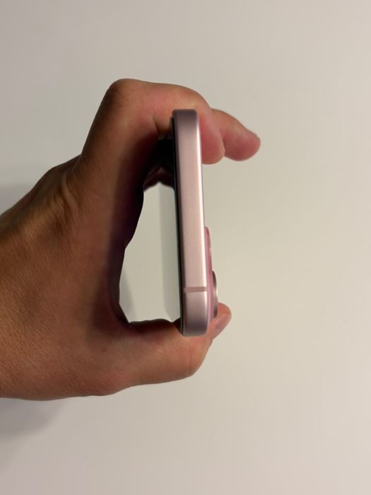 Iphone 15 roz in garantie 128GB