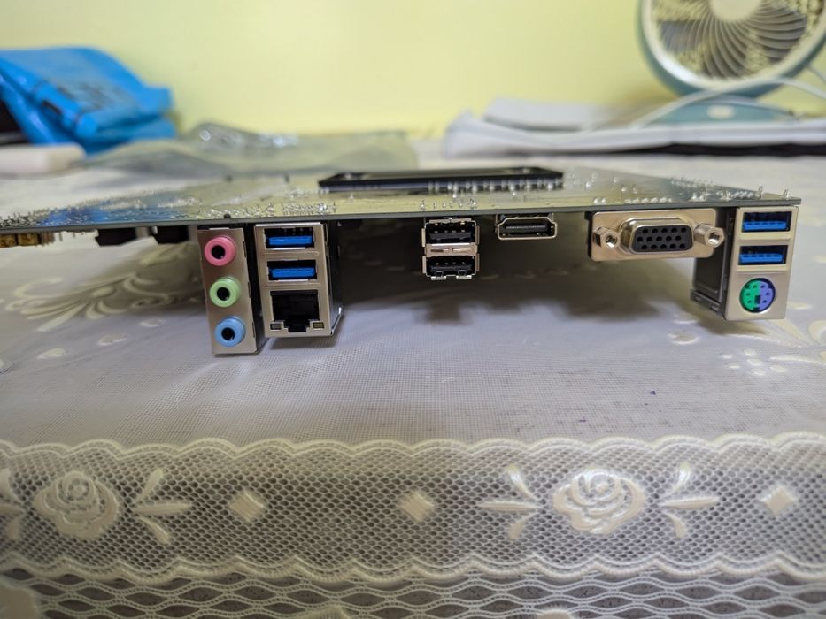 Новая материнская плата ASUS Prime A520M-K R1.02

Продается новая ASUS