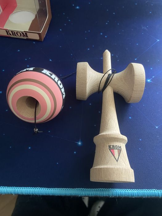 Se vinde krom strogo neapolitan strawbery