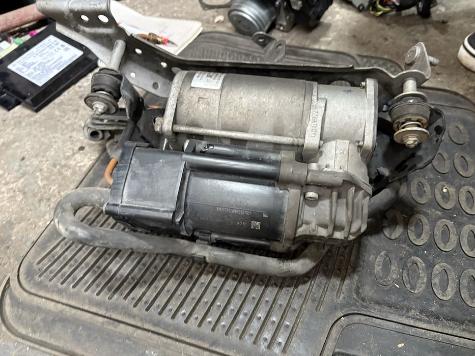 Mercedes w213 2.2cdi 4matic Компресор Въздушно Окачване