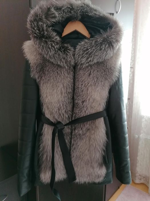 Естествена кожа със сребърна лисица