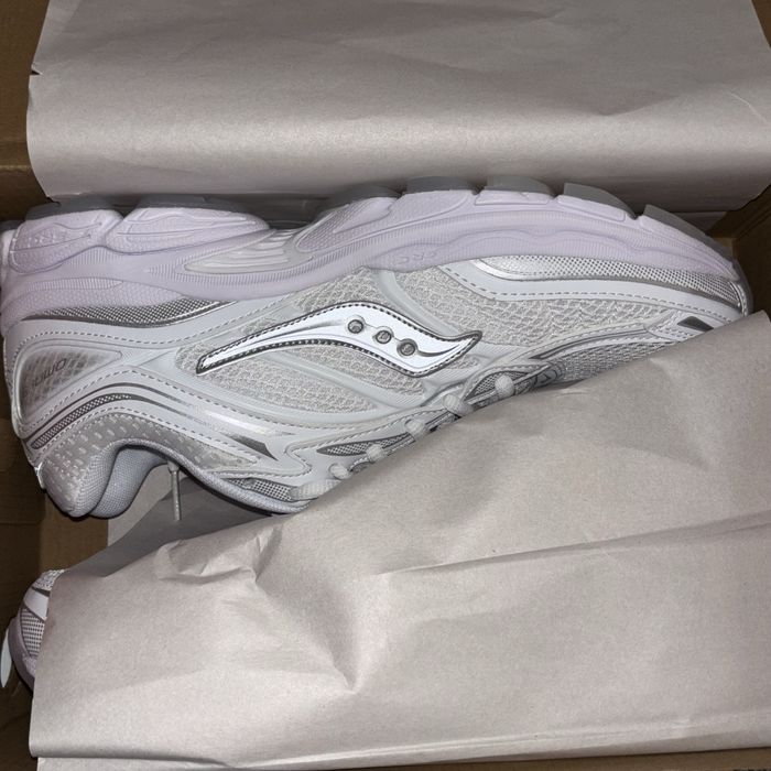 Saucony Pro Grid Omni 9