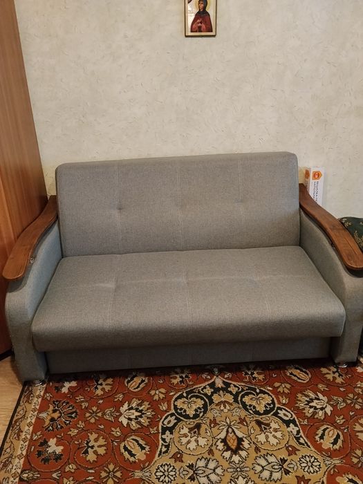 Диван  1,5  состояние отличное
