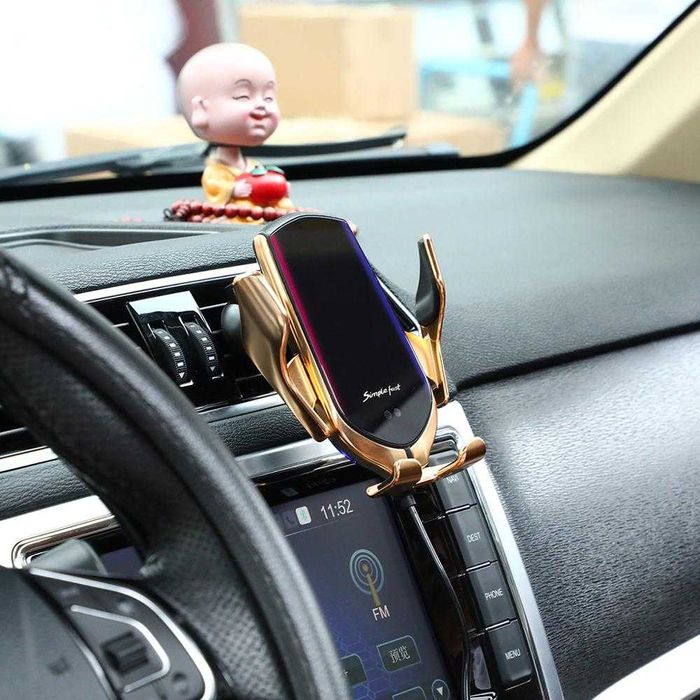 Автоматична зарядна стойка за телефон