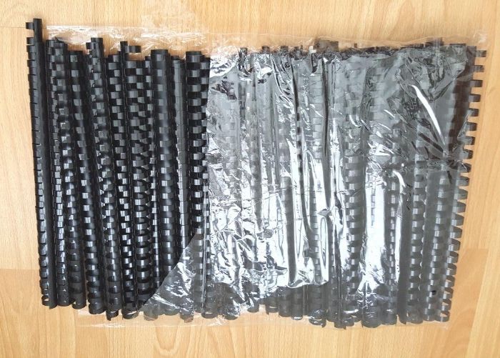 25 inele din plastic pentru îndosariere