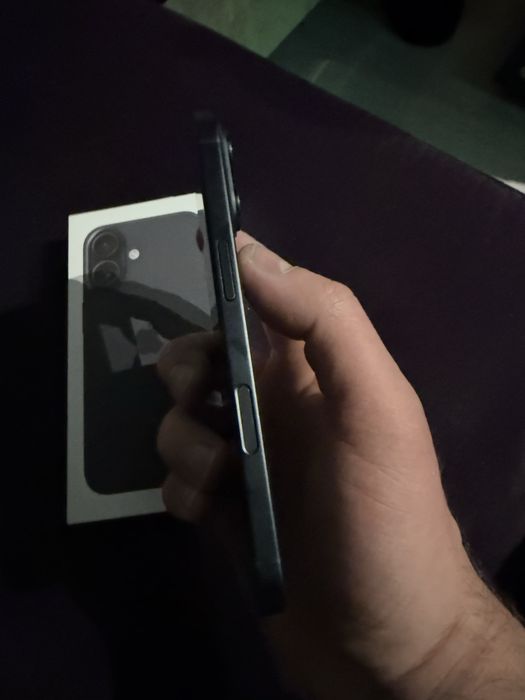 Iphone 16, 3 години гаранция