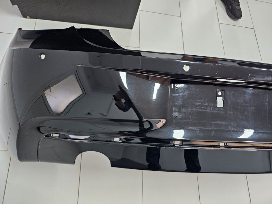 Vand bara spate BMW 118D 2011 Neagra
