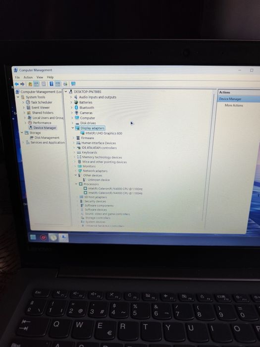 Vând leptop  lenovo