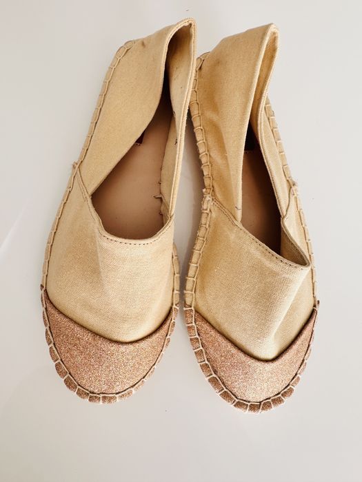 Нови еспадрили London Rebel